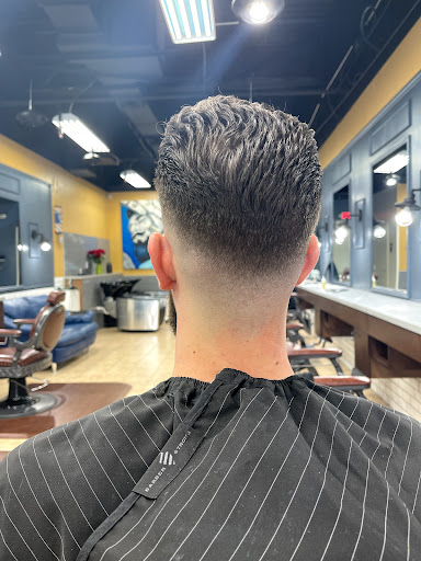 Barber Shop «The Man Barbershop & more», reviews and photos, 2822 S Alafaya Trail #190, Orlando, FL 32828, USA