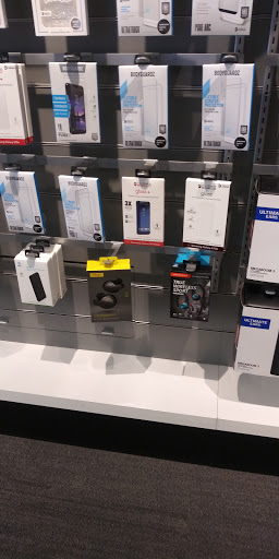 Cell Phone Store «AT&T», reviews and photos, 425 N Harlem Ave, Oak Park, IL 60301, USA