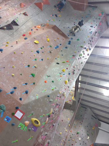 Rock Climbing Gym «Vertical Rock Indoor Climbing Center», reviews and photos, 10225 Nokesville Rd, Manassas, VA 20110, USA