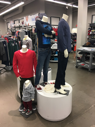 Clothing Store «Old Navy», reviews and photos, 7 Backus Ave, Danbury, CT 06810, USA