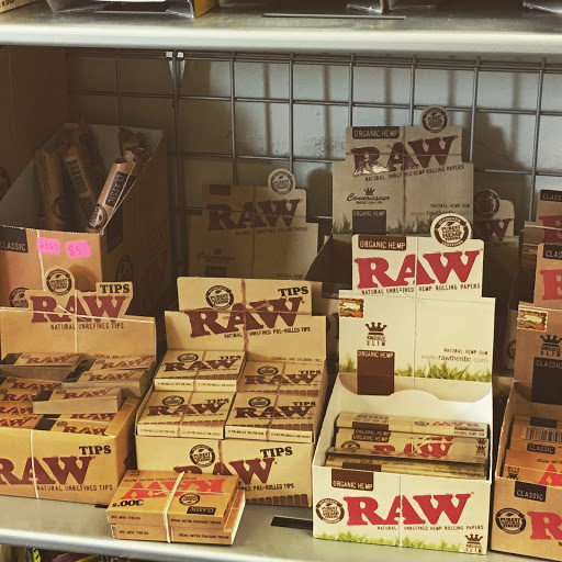 Tobacco Shop «Smokes & Such», reviews and photos, 3439 Dempster St, Skokie, IL 60076, USA