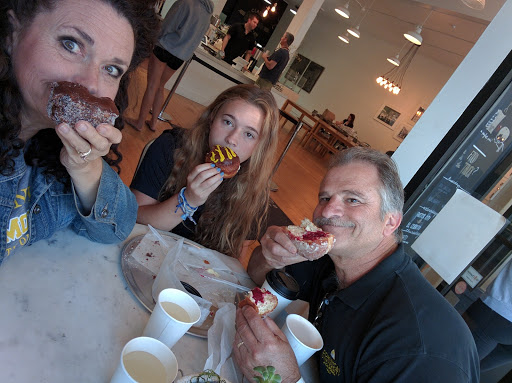 Donut Shop «Johnny Doughnuts», reviews and photos, 1617 4th St, San Rafael, CA 94901, USA