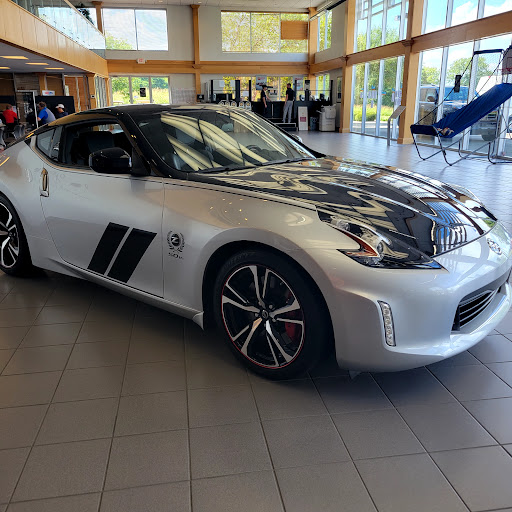 Car Dealer «Collins Nissan», reviews and photos, 4142 Bardstown Rd, Louisville, KY 40218, USA