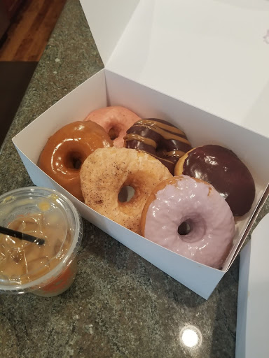 Coffee Shop «Sugar Shack Donuts & Coffee», reviews and photos, 428 Garrisonville Rd, Stafford, VA 22554, USA