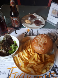 Hamburger du Restaurant canadien la patte d'ours besançon chateaufarine à Besançon - n°4