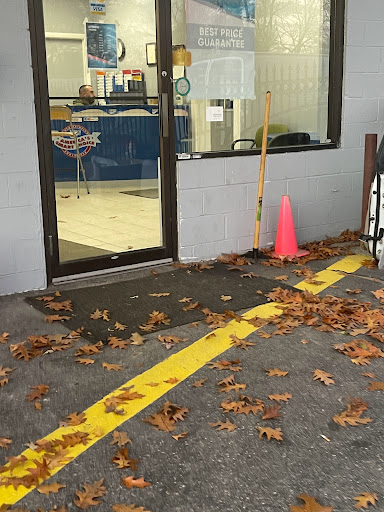 Auto Body Shop «Maaco Collision Repair & Auto Painting», reviews and photos, 154 Middlesex St, North Chelmsford, MA 01863, USA