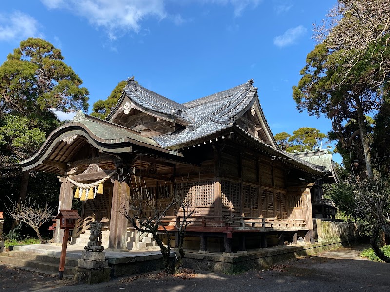 巌立神社
