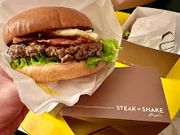 Hamburger du Restaurant américain Steak 'n Shake à Rueil-Malmaison - n°18