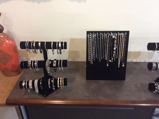 Jeweler «Golden Island Jewelry & Pawn», reviews and photos, 23524 Van Dyke, Warren, MI 48089, USA