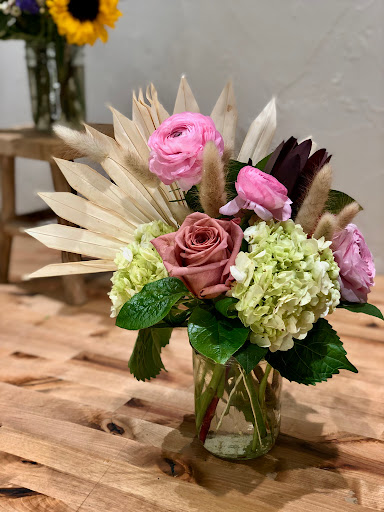 Florist «A Secret Garden», reviews and photos, 100 E Meadow Dr # 3, Vail, CO 81657, USA