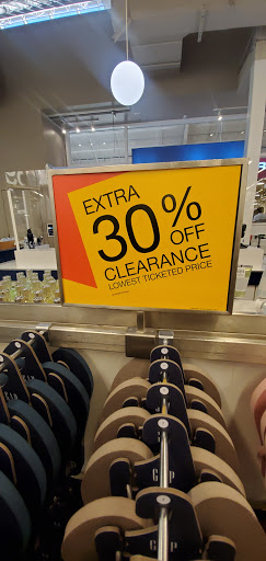 Clothing Store «Gap Outlet», reviews and photos, 12801 W Sunrise Blvd, Sunrise, FL 33323, USA