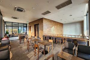 Starbucks Boonthavorn Pinklao image