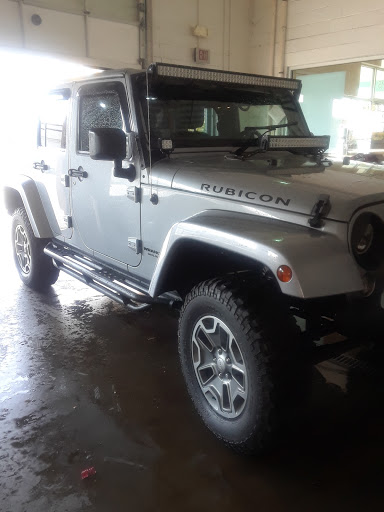 Car Detailing Service «Key West Car Wash», reviews and photos, 215 S Randall Rd, South Elgin, IL 60177, USA