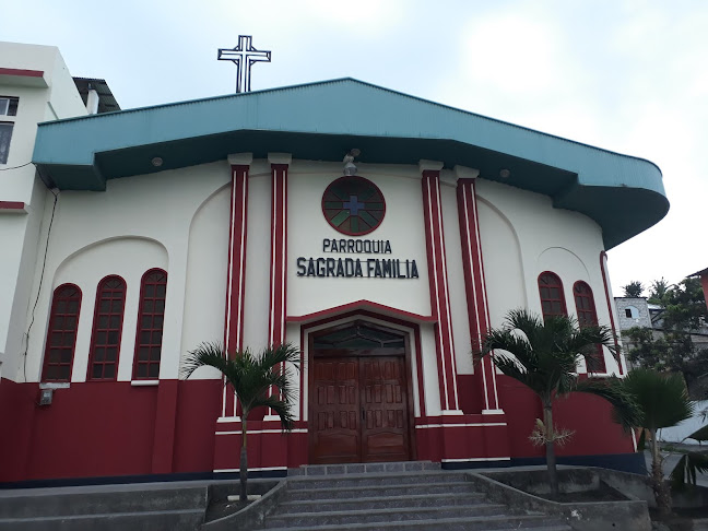 Iglesia Católica Sagrada Familia - Esmeraldas
