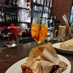 Photo n°1 de l'avis de Guido.a fait le 09/04/2023 à 15:28 sur le  Tandem Piazza del Gesù à Naples