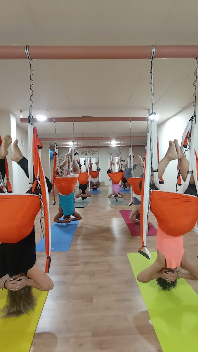 Lym Yoga - Av de las Fronteras, 17, 28850 Torrejón de Ardoz, Madrid, Spain