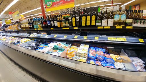 Grocery Store «Grocery Outlet Bargain Market», reviews and photos, 845 Harbor Blvd, West Sacramento, CA 95691, USA