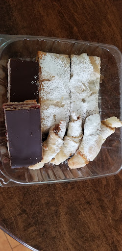 Coffee Shop «Tulipán Hungarian Pastry and Coffee Shop», reviews and photos, 122 S Market St, Wooster, OH 44691, USA