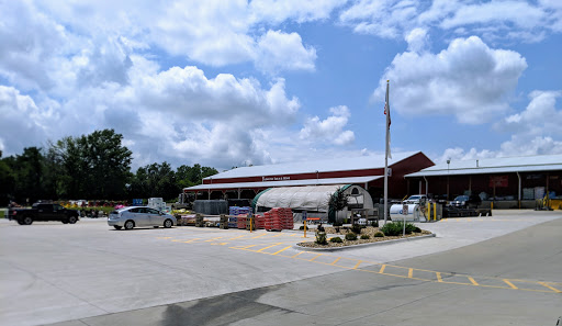 Farm Equipment Supplier «Tarwater Farm & Home Supply», reviews and photos, 4107 NW Topeka Blvd, Topeka, KS 66617, USA