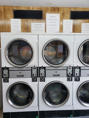 Reviews of St James Launderette in Southampton - Laundry service