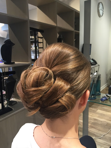 Beauty Salon «Zaza Salon & Day Spa», reviews and photos, 185 N Milwaukee Ave, Lincolnshire, IL 60069, USA