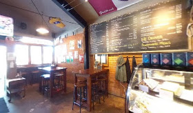 Kelly's Cafe & Bar
