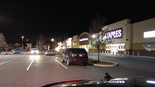 Office Supply Store «Staples», reviews and photos, 270 Upland Square Dr, Pottstown, PA 19464, USA