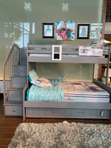 Furniture Store «Rooms To Go & Rooms To Go Kids Furniture Store - Miami International (Doral)», reviews and photos, 10623 NW 12th St, Doral, FL 33172, USA