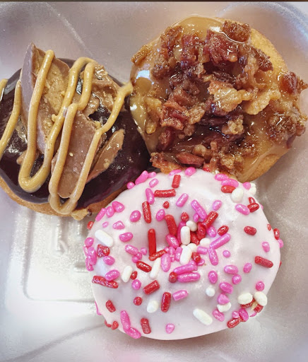 Donut Shop «Mini Doughnut Factory», reviews and photos, 2109 S Dale Mabry Hwy, Tampa, FL 33629, USA