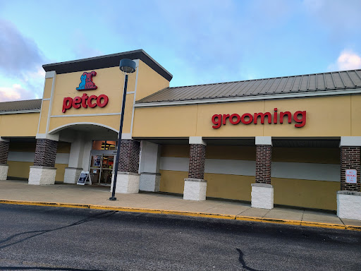 Pet Supply Store «Petco Animal Supplies», reviews and photos, 2520 E 3rd St, Bloomington, IN 47401, USA