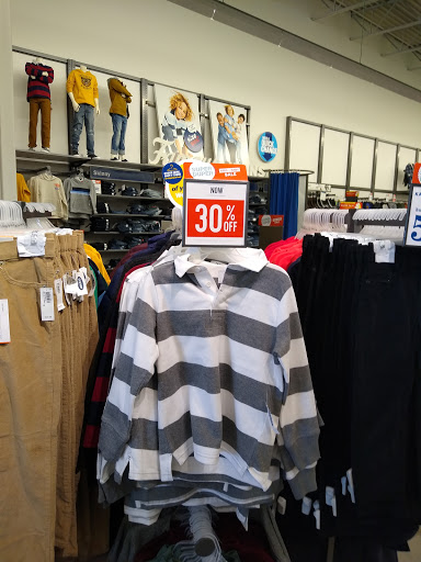 Clothing Store «Old Navy», reviews and photos, 4300 Towne Center Dr, Louisville, KY 40241, USA