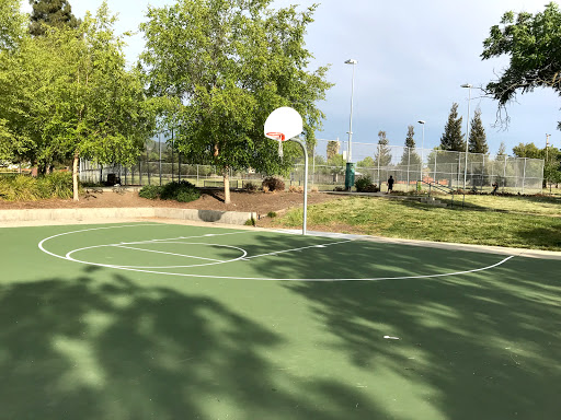 Basketball court Fremont