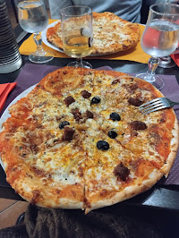 Plats et boissons du Pizzeria Chez Saly à Chambéry - n°1