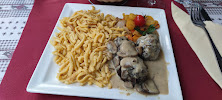 Sauce aux champignons du Restaurant français Lohkäs Restaurant de Tradition à Strasbourg - n°3