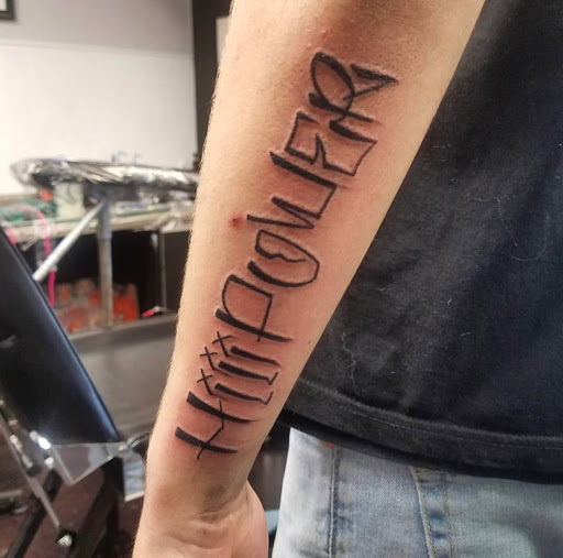 Tattoo Shop «Aloha Art Collective Tattoo», reviews and photos, 1740 Weir Dr #28, Woodbury, MN 55125, USA