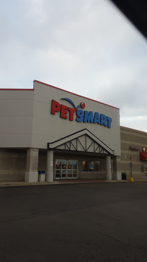 Pet Supply Store «PetSmart», reviews and photos, 7730 S Cicero Ave, Burbank, IL 60459, USA