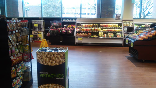 Supermarket «Price Chopper», reviews and photos, 55 Railroad Pl, Saratoga Springs, NY 12866, USA