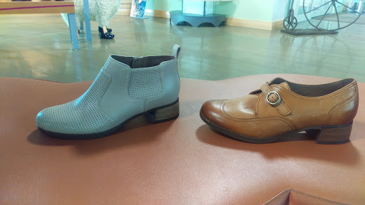 Shoe Store «Dansko Company Store», reviews and photos, 33 Federal Blvd, West Grove, PA 19390, USA