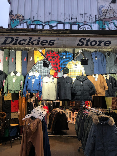 Dickies Store à Saint-Ouen-sur-Seine