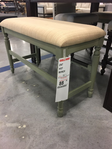 Outlet Store «Rooms To Go Outlet Furniture Store - Pearl River», reviews and photos, 63295 Old Military Rd, Pearl River, LA 70452, USA