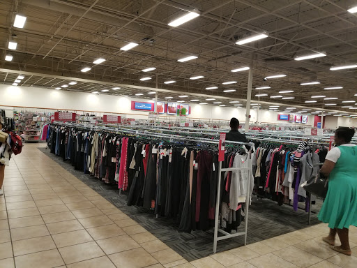 Clothing Store «Burlington Coat Factory», reviews and photos, 8204 S Orange Blossom Trail, Orlando, FL 32809, USA