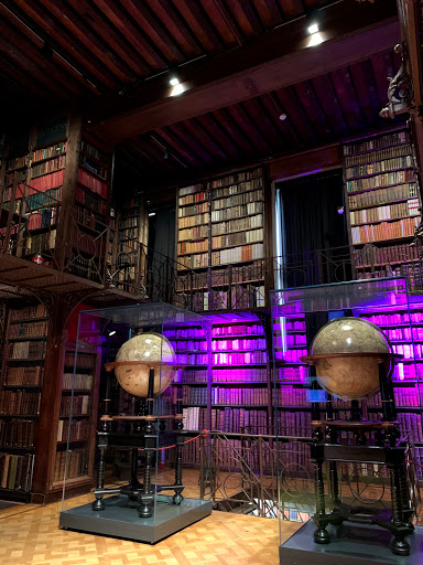 Bookstore bars in Antwerp