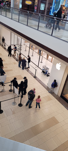 Computer Store «Apple Orland Square Mall», reviews and photos, 428 Orland Square Dr, Orland Park, IL 60462, USA