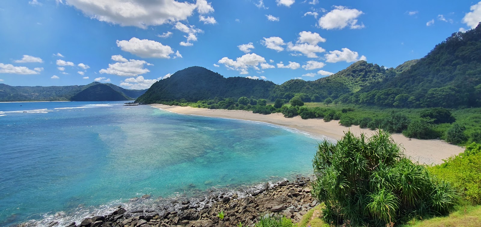 Photo de Mawi Beach avec un niveau de propreté de très propre