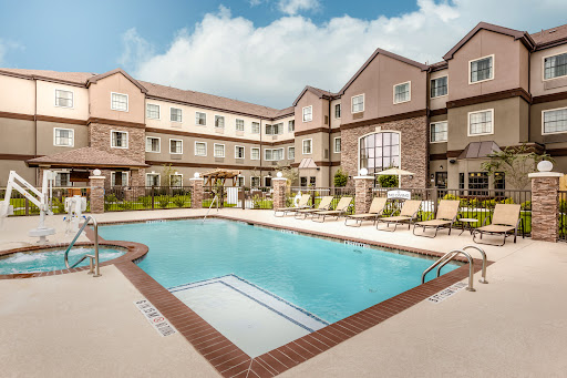 Hotels celebrate birthdays couple Houston