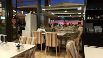 Atmosphère du Restaurant de fruits de mer Le Roy René - Restaurant Marseille - n°5