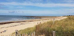 Photo de Plage des bonnes situé dans une zone naturelle