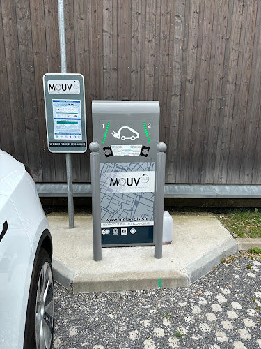 Borne de recharge de véhicules électriques Réseau MouvOise Charging Station Plailly