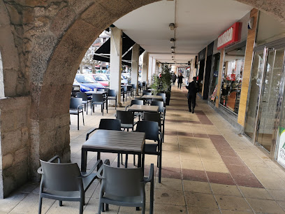 Al lio Cafeteria Restaurante - Pl. Mayor del Fuero, 6, 39540 San Vicente de la Barquera, Cantabria, Spain