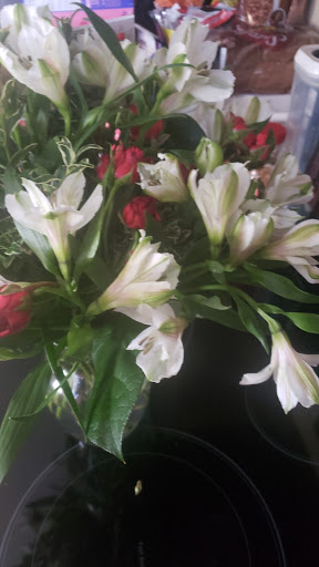 Florist «Oak Hills Florist», reviews and photos, 1729 Babcock Rd, San Antonio, TX 78229, USA